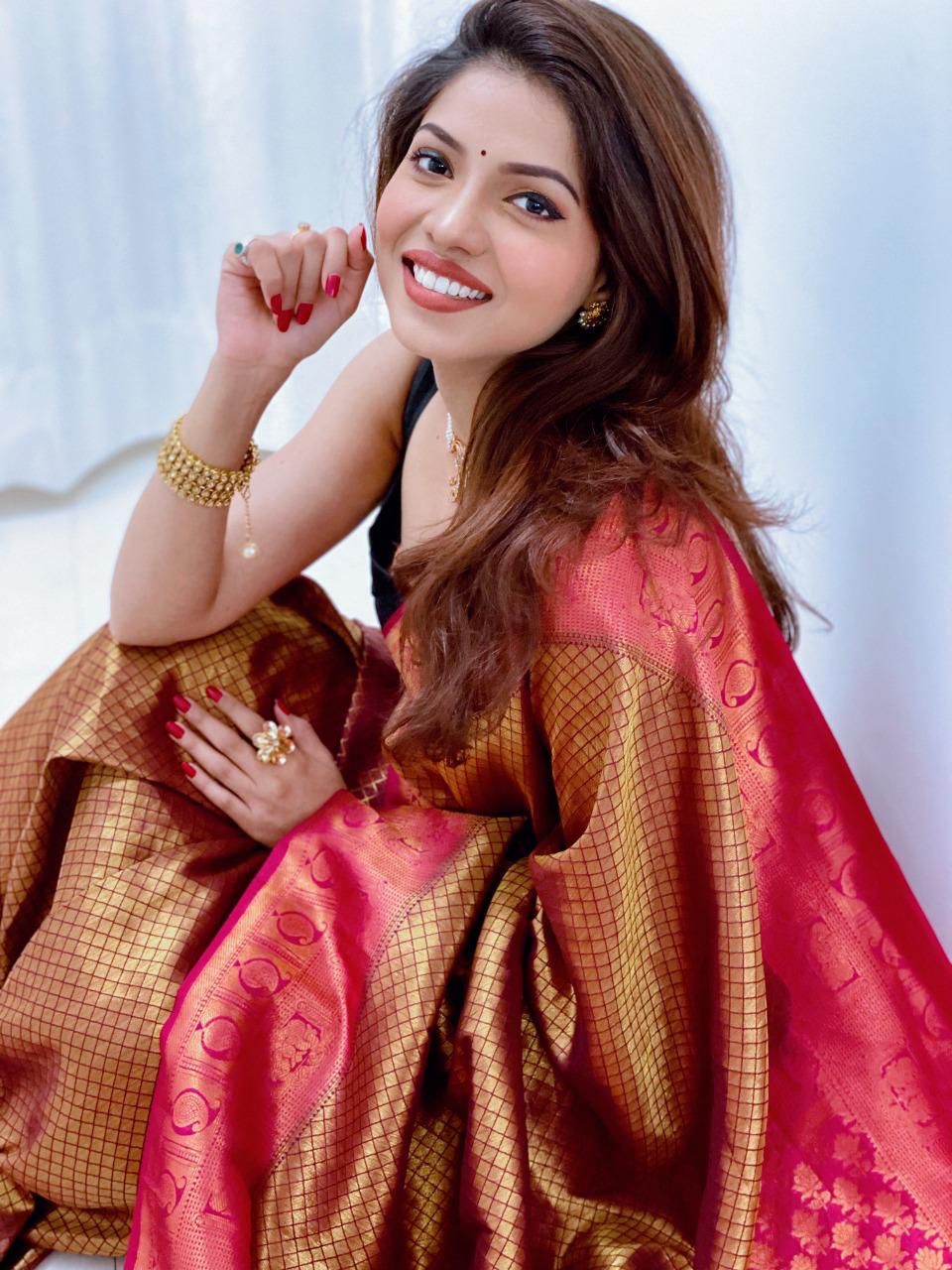 Silk Saree with Zari Pallu