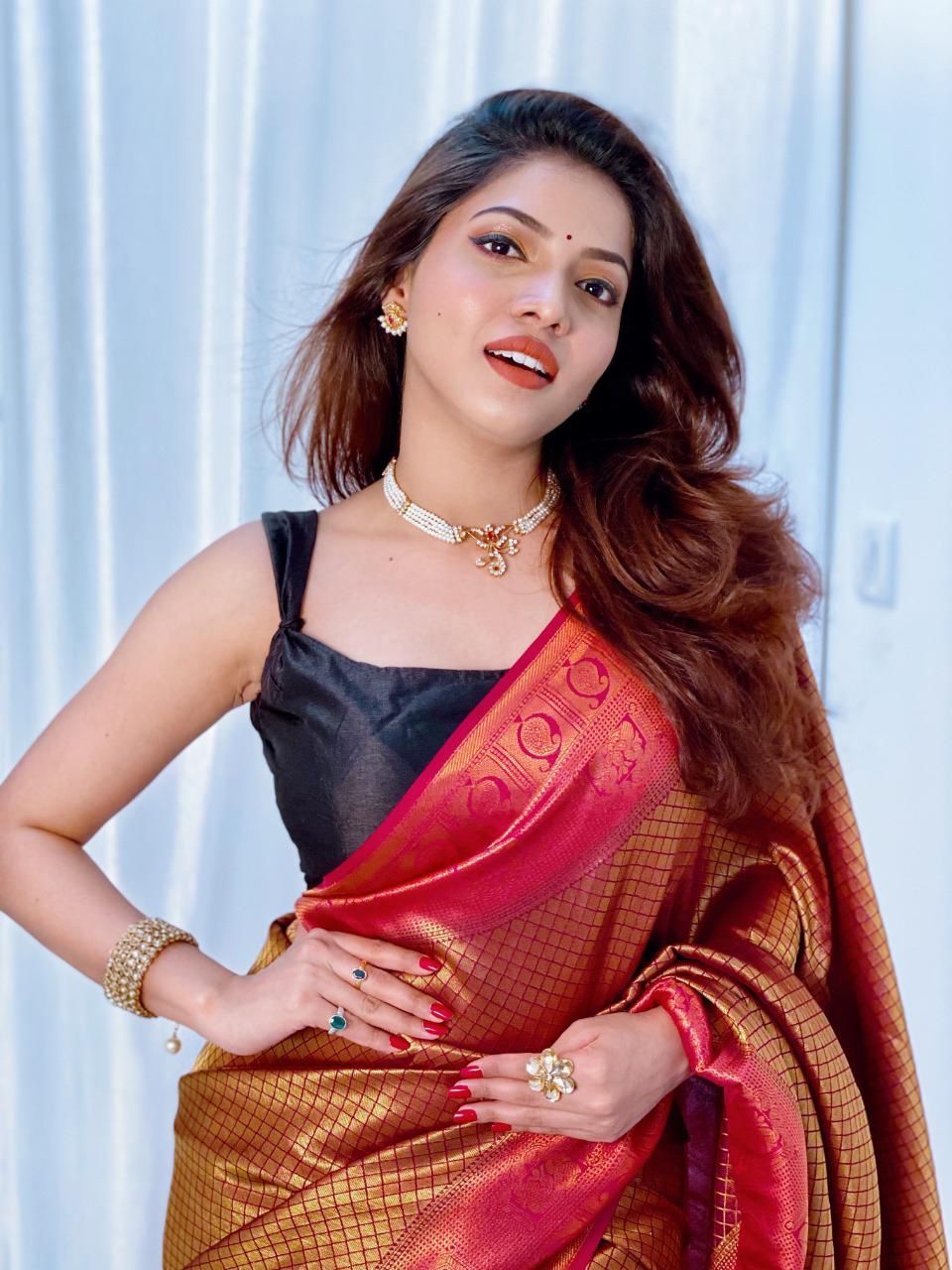Silk Saree with Zari Pallu