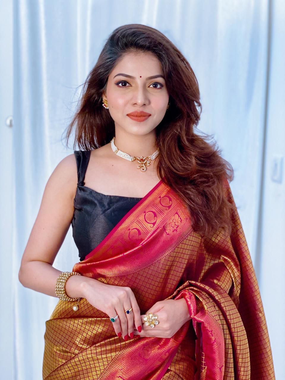 Silk Saree with Zari Pallu