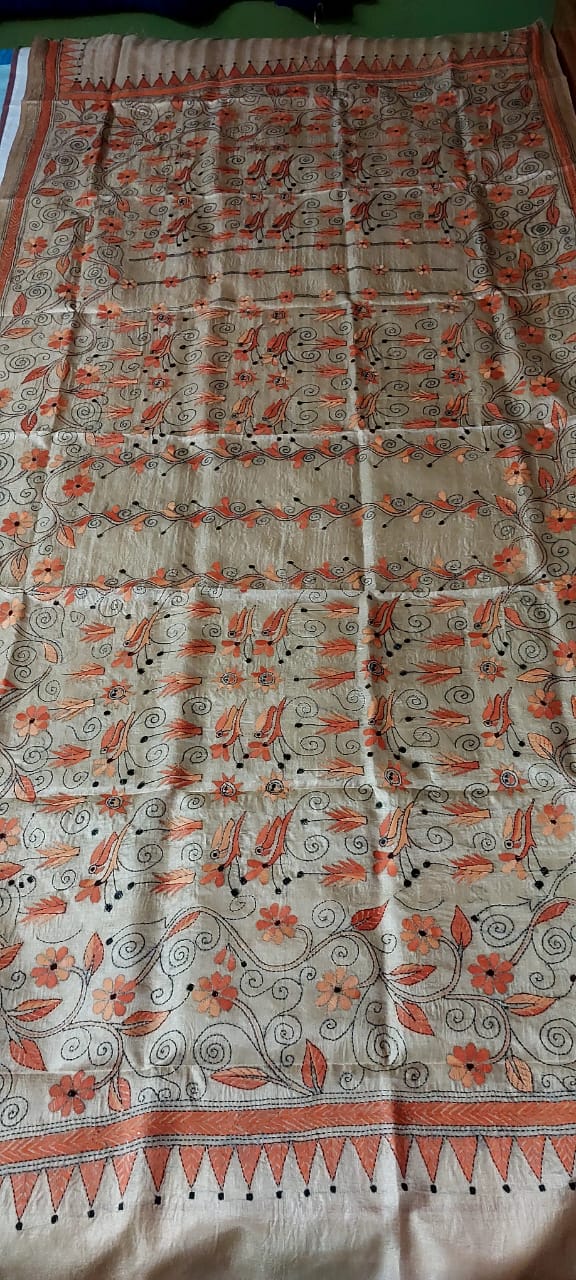 Kantha stitched tussar dupatta
