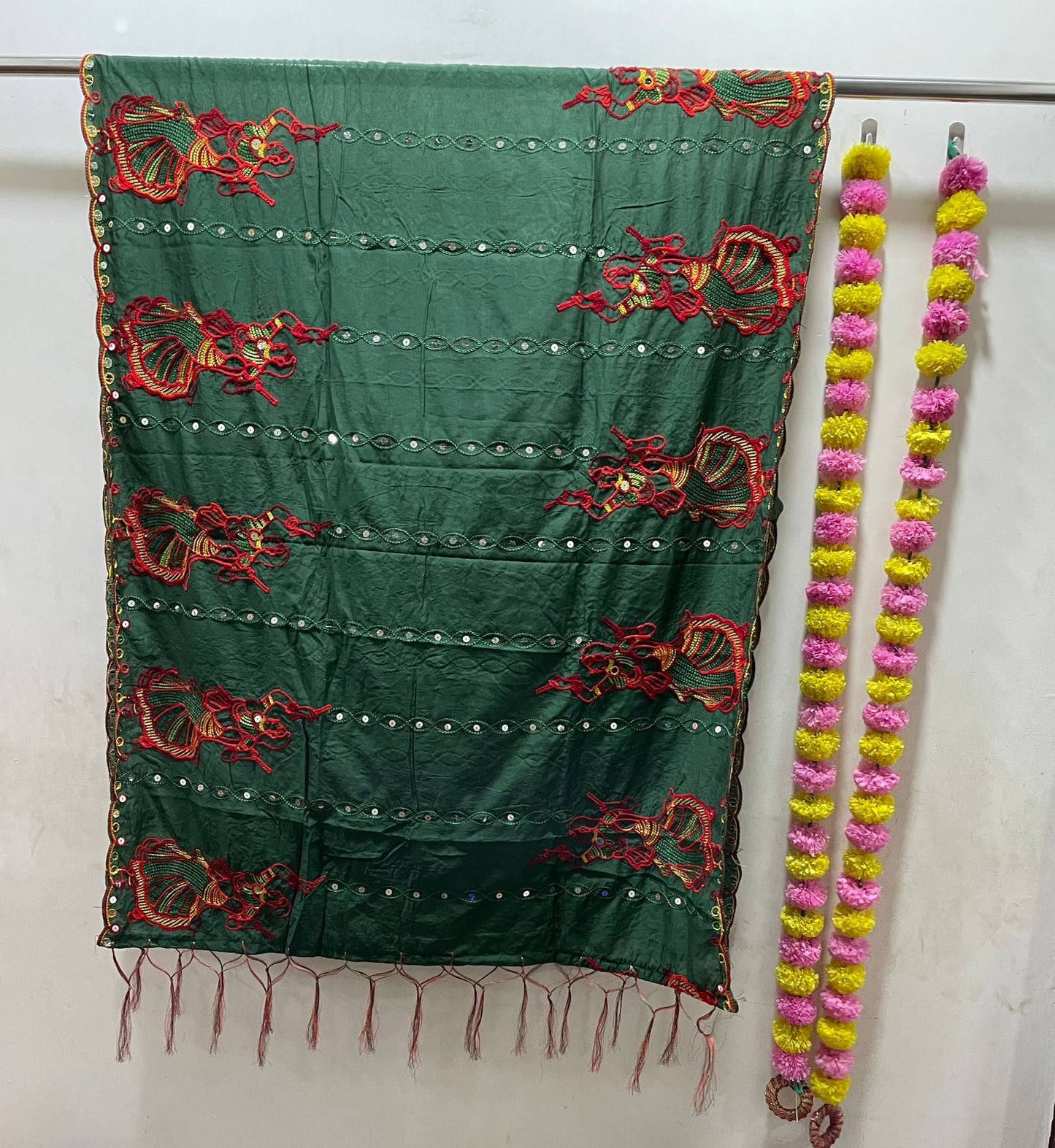 Cotton sequence dupatta with Kutchi work