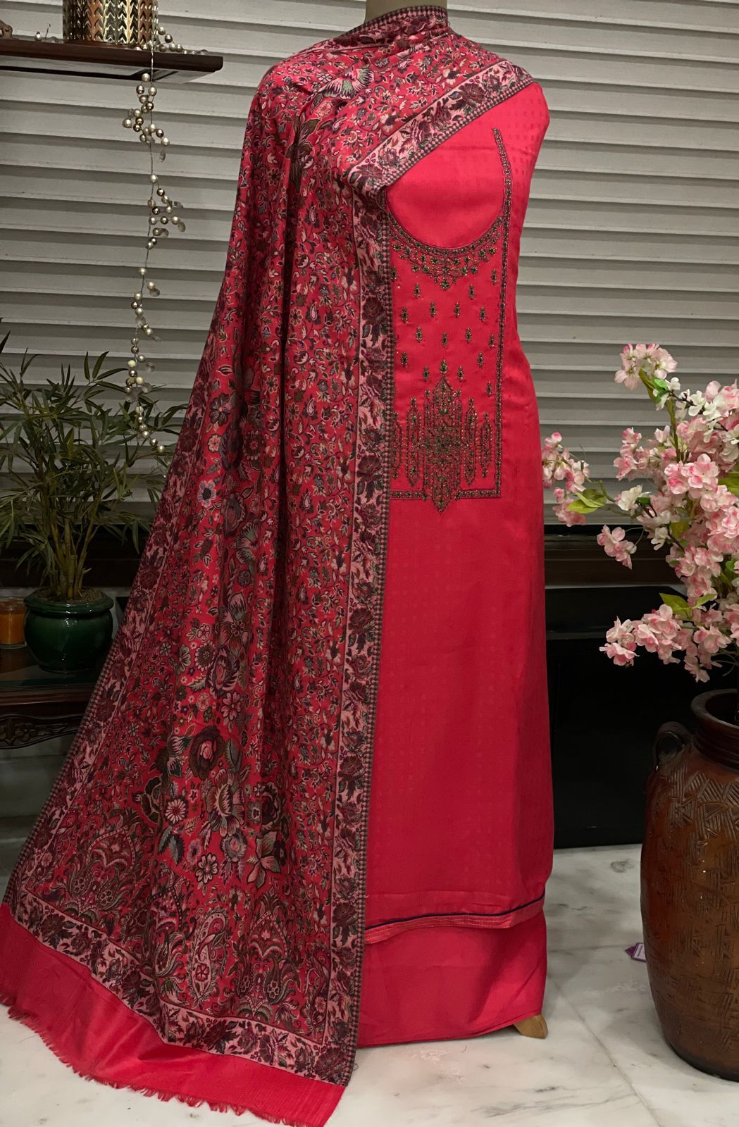 Brown Embroidered Spun Pashmina Suit Set – Kalasheel