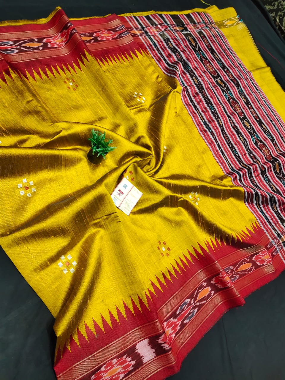 Raw Silk Saree with temple Vidarbha Border