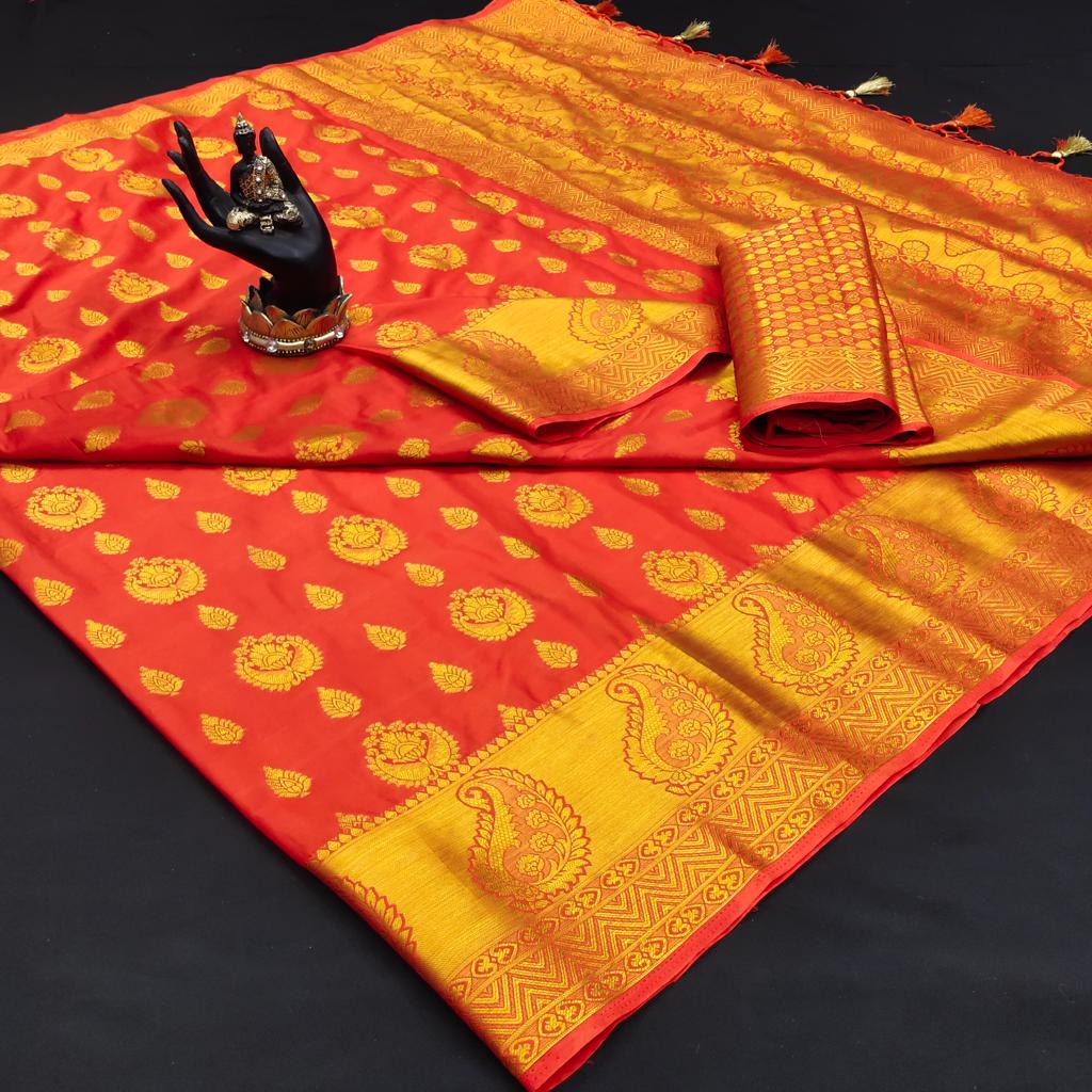 Gold Zari weaved Crepe Silk Saree
