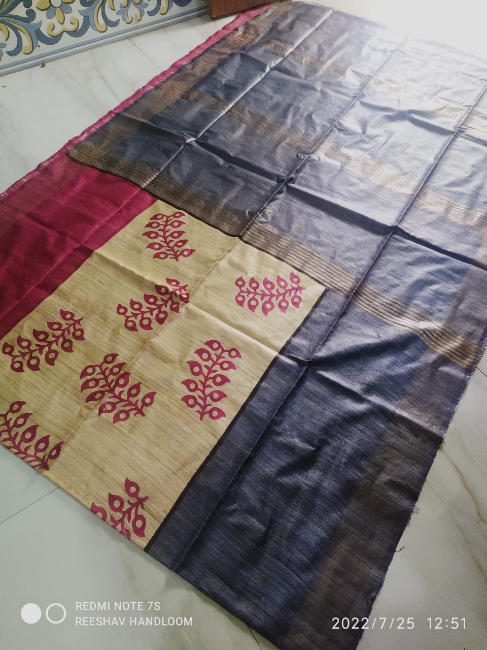 Tussar Ghicha Zari border print saree