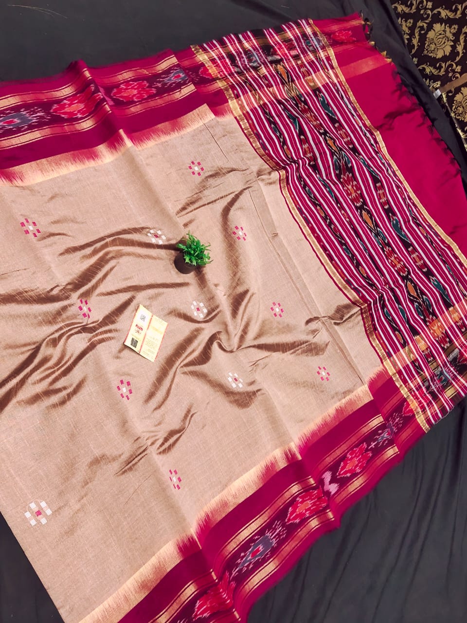 Pure raw silk silk saree with Bandhini Ganga Jamuna or tribal art border