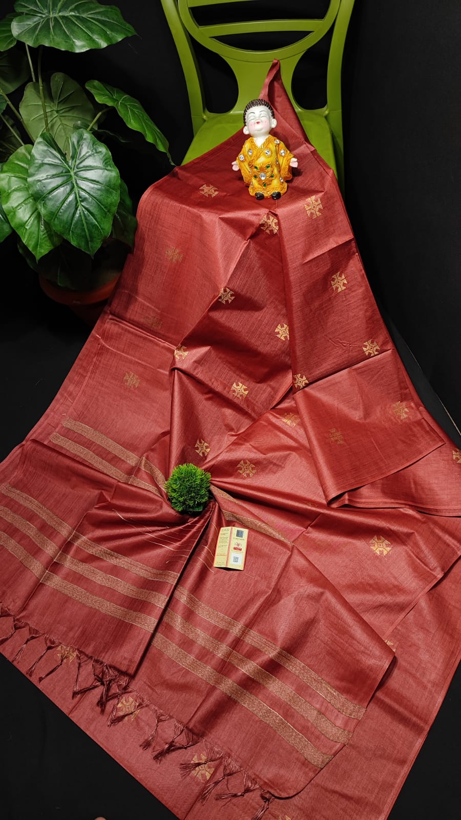 Stripe weaved Kota silk saree with copper zari buta