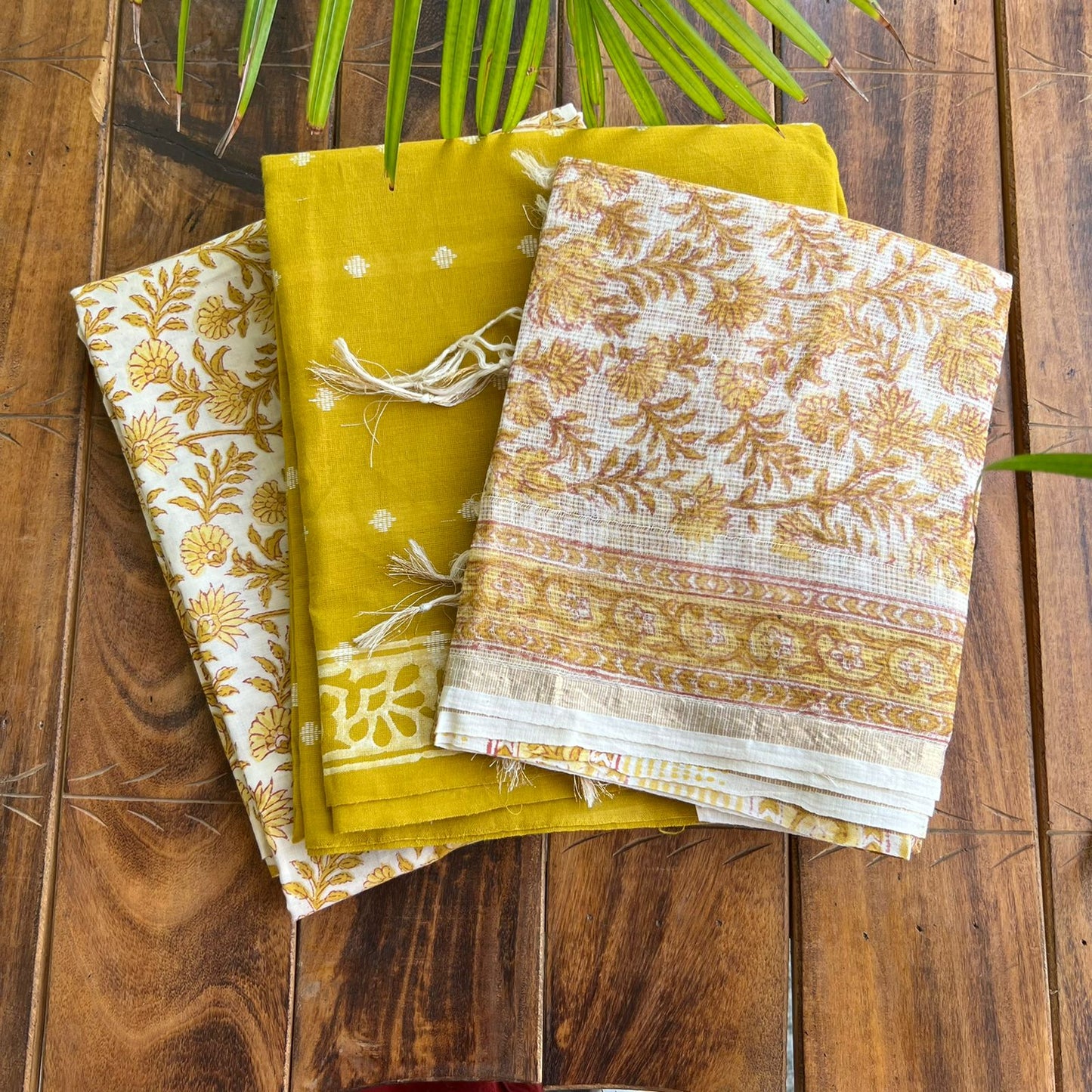 Weaved Pashmina Kurta with pashmina floral printed dupatta and bottom