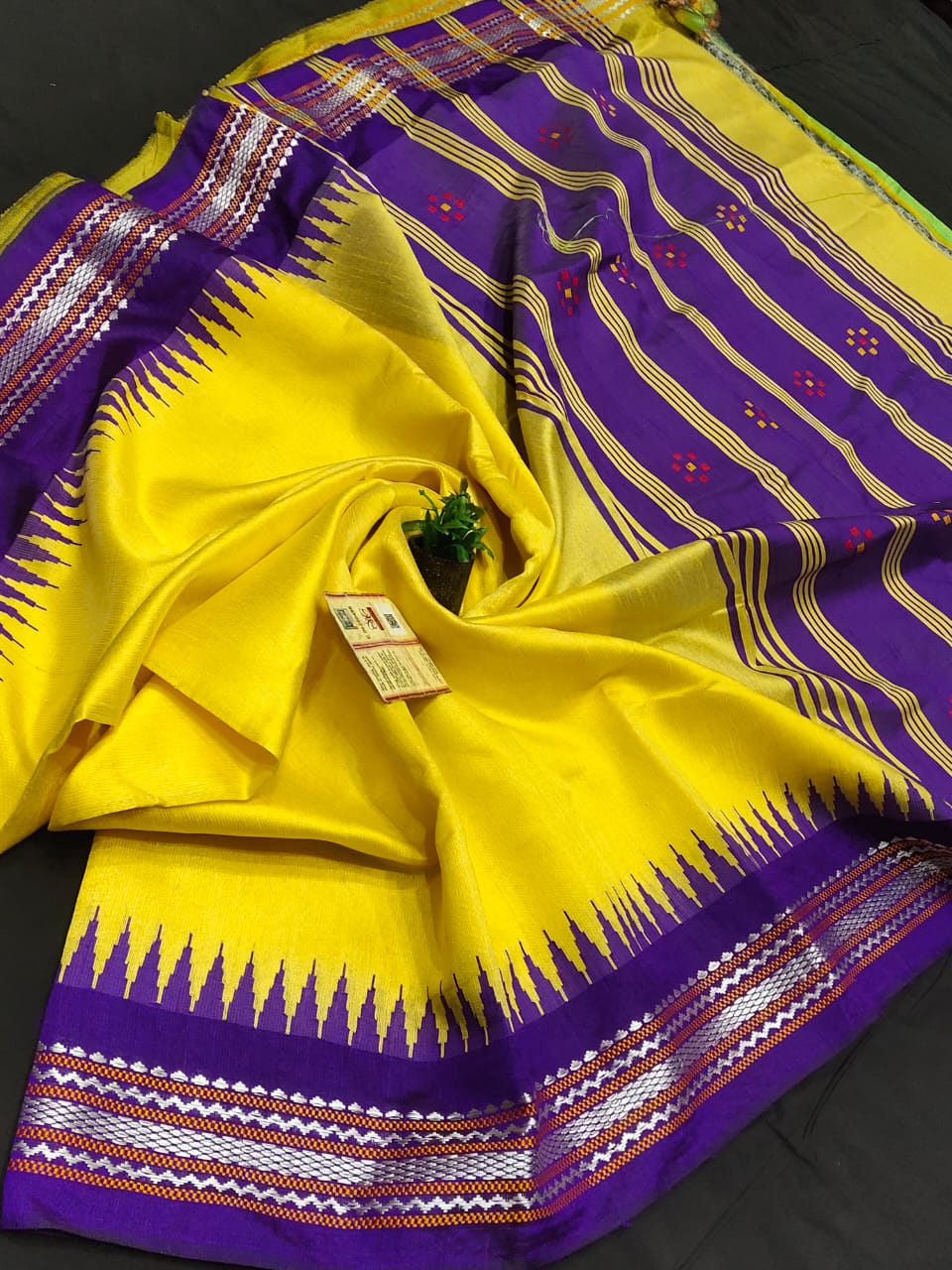 Pure raw silk saree with temple vidarbha karvati border