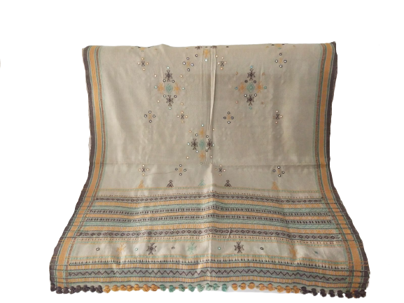 Multi thread weaved woolen chomukh shawls with tassels